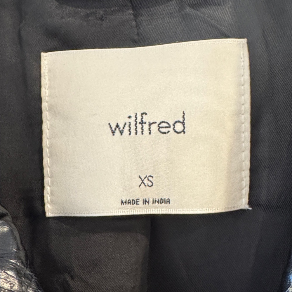 Aritzia Wilfred Adina Black Vegan Faux Leather Texturized Oversized Blazer, XS - Picture 4 of 5